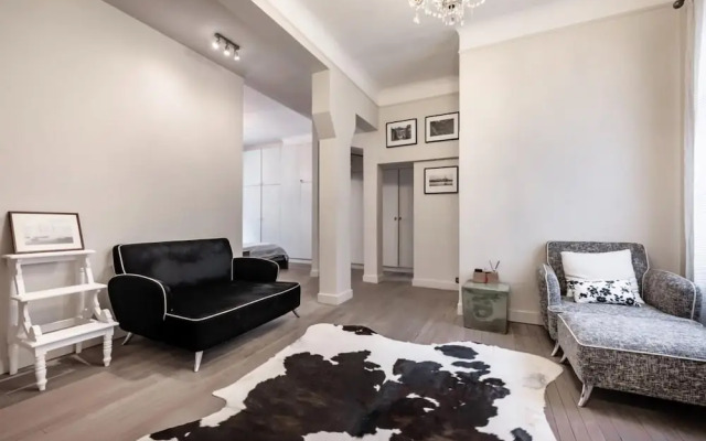 Luxury 5BR House Close to the Arc de Triomphe