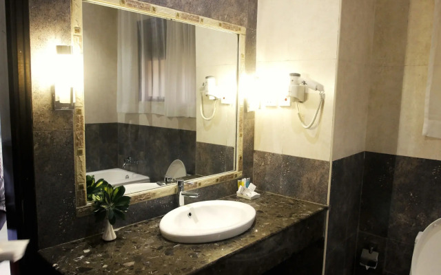 Royal Suites