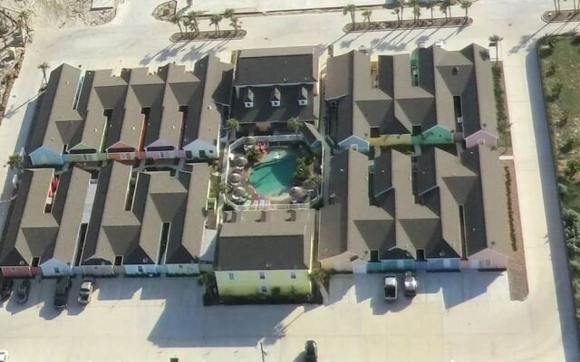 Pool front Paradise PB118