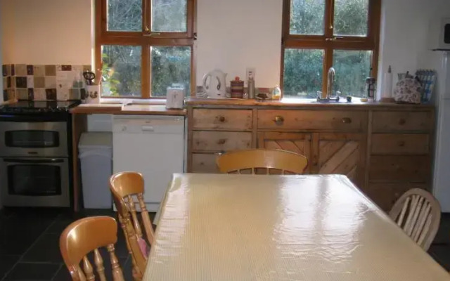 Nire Valley River Cottage