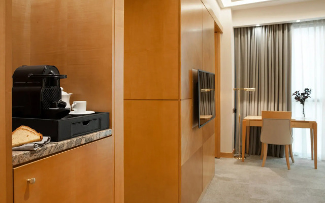 Melia Athens Hotel