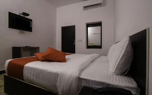 Sahdev Guest House By OYO Rooms