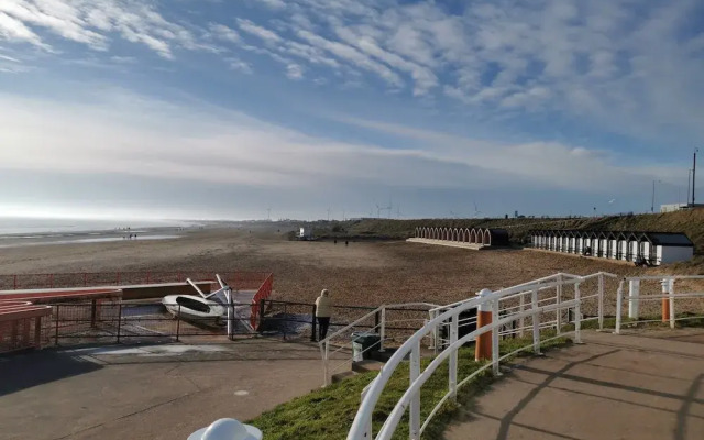 Captivatingly Stunning 2-bed Cabin in Bridlington