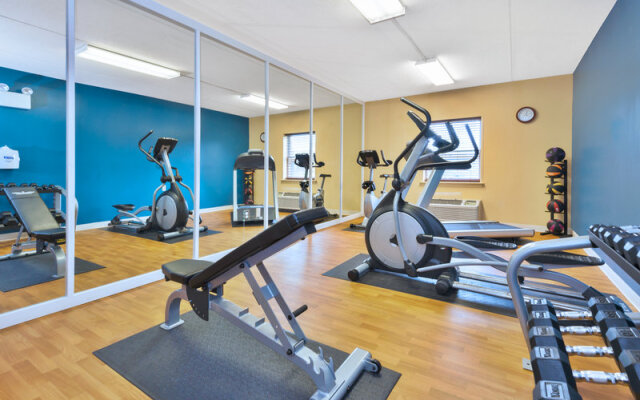 Comfort Inn Lancaster - Rockvale Outlets