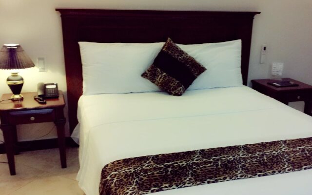 Valentino's Hotel