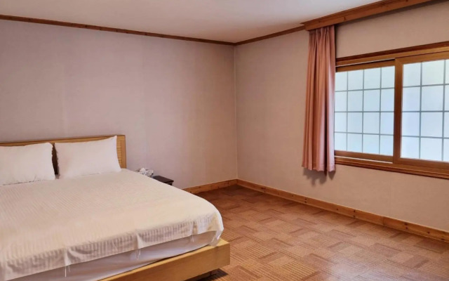 Hotel G
