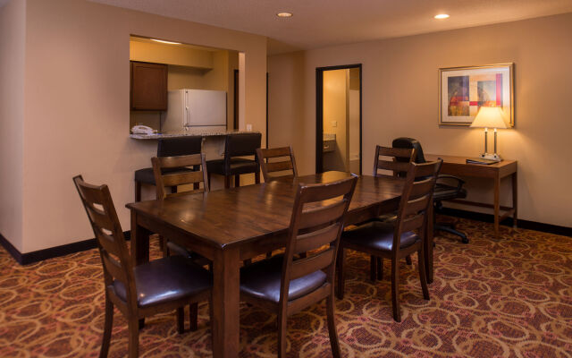 Best Western Ambassador Inn & Suites