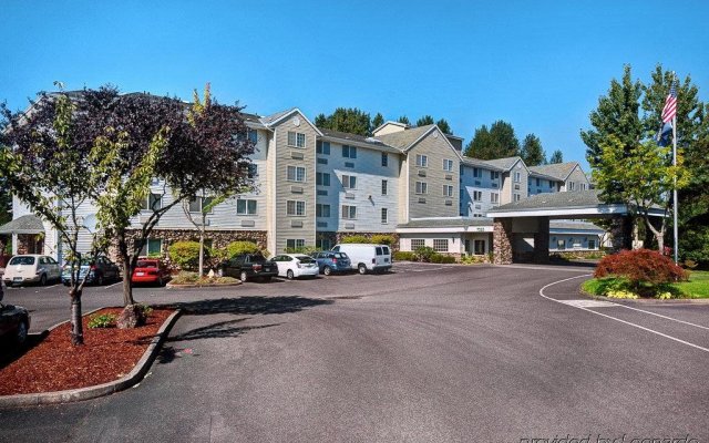 Country Inn & Suites by Radisson, Portland International Airport, OR