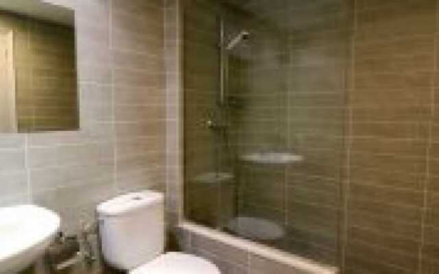 Apartamento con terraza cerca del centro