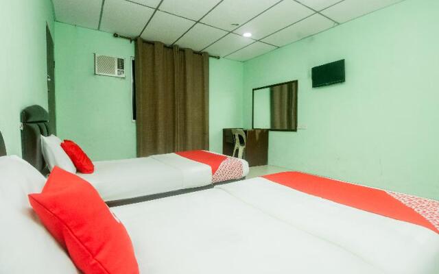 OYO 90124 Payang Puri Baru Hotel