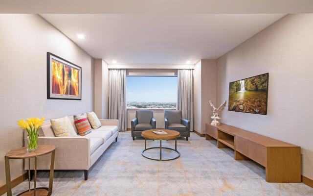 Hyatt Regency Dubai & The Galleria Residence