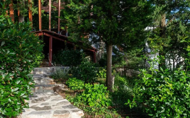 Mitan Accommodation