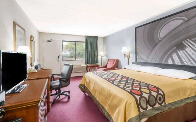 Sprucewood Inn