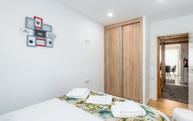 City Center Comfort Apartment B by Vacationy