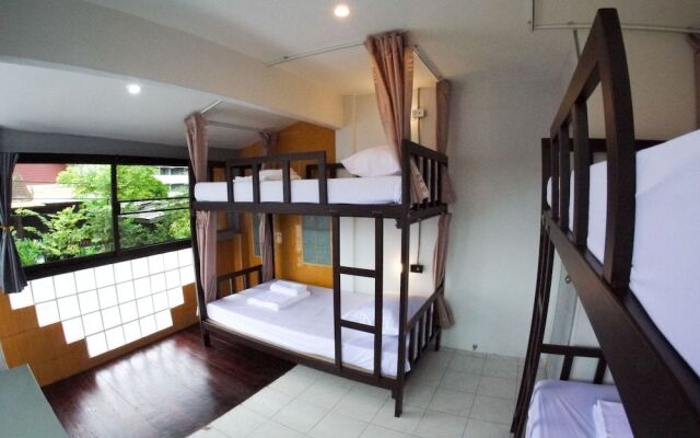 Bed De Bell Hostel