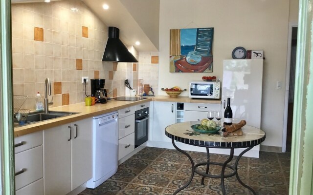 Historical Villa in Thezan-les-Beziers with Garden