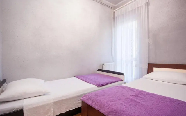 Cozy One-bedroom Apartment for 4 Guests