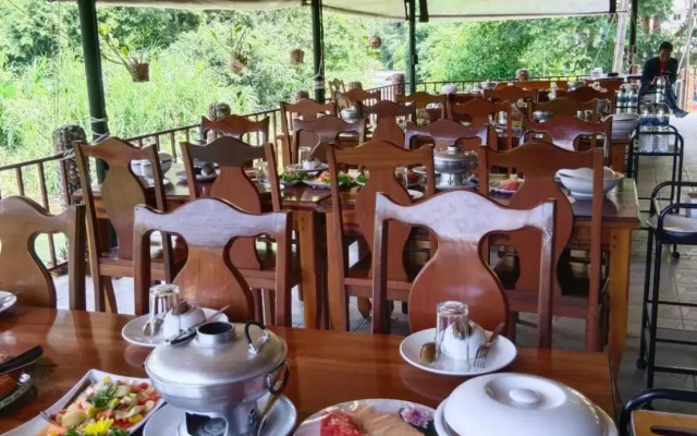 Khaosok Rainforest Resort