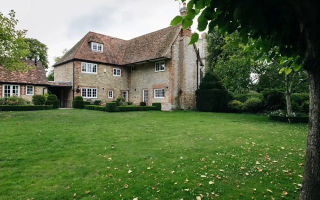 The Newington Place - Spacious 5bdr House With Garden Parking