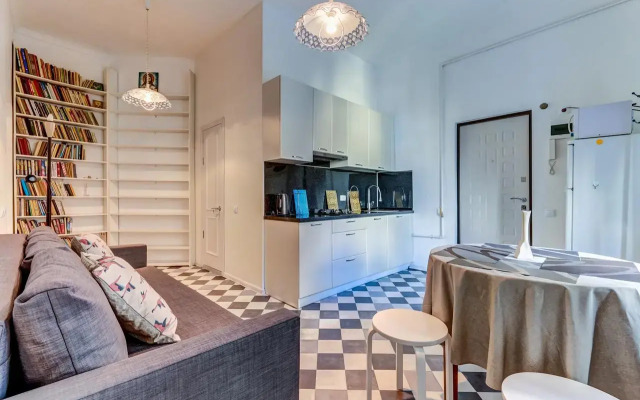 Апартаменты на Миллионной 23