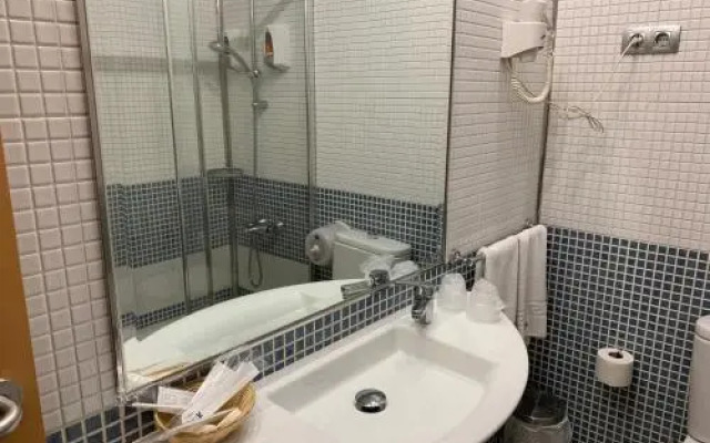 Hotel Castillo El Burgo