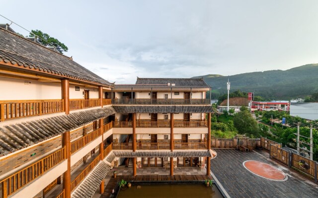 Puer Xiangtu Story Manor