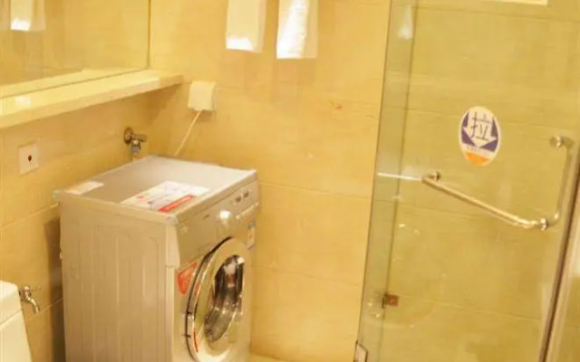 CQ Apartment Xingguang Branch