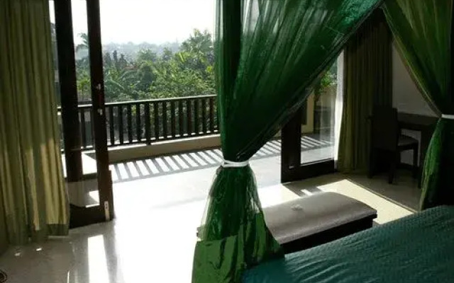 Alam Warna Villas & Apartment