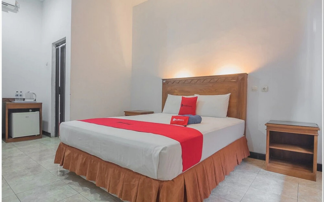 RedDoorz Plus near RSUD Majalengka
