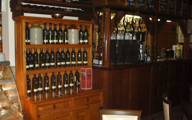 The Bowling Green Steakhouse Restaurant & Hotel