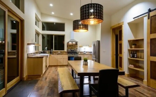 Scenic Wonders Alpenglow 3 Two Bedrooms