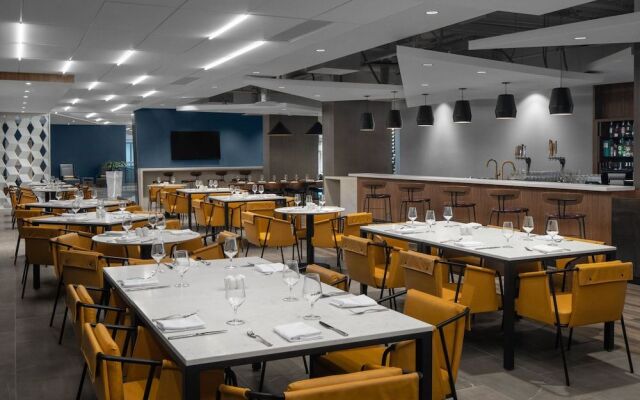 Courtyard By Marriott Calgary Downtown