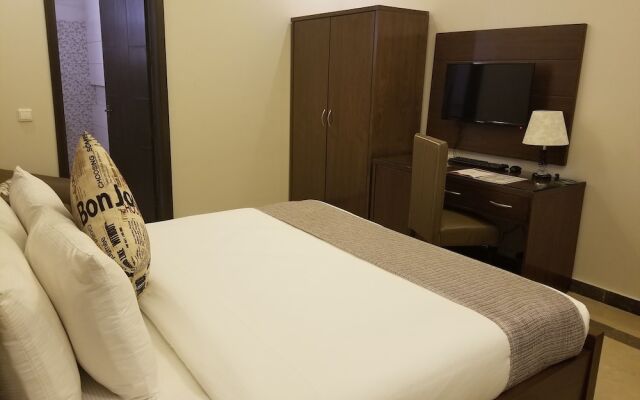 Zifan Hotel & Suites