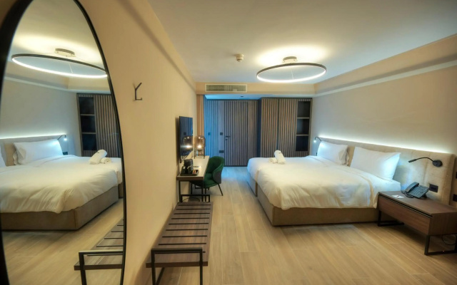 Aste Hotel