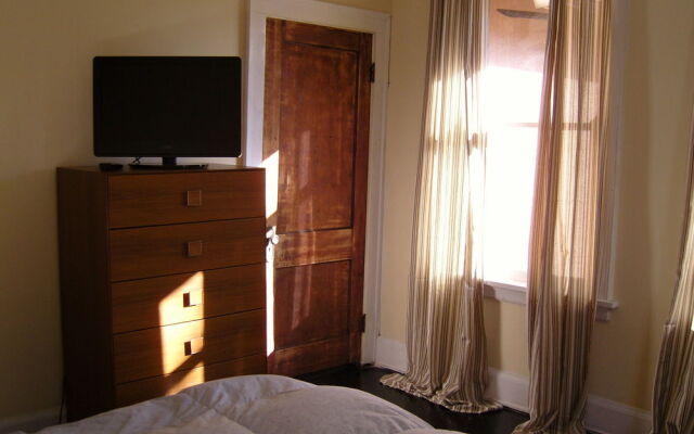 Hopkins Park Bed and Breakfast