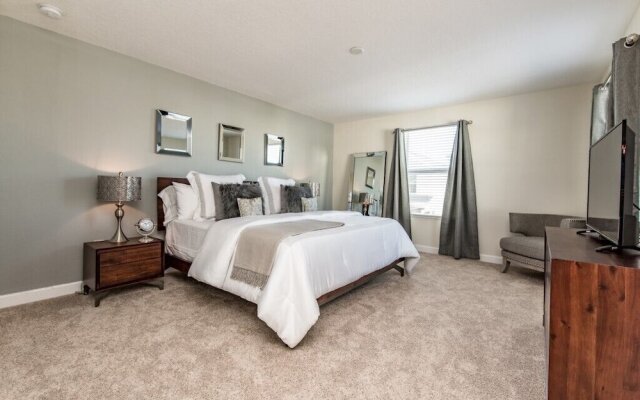 5 Bedroom Resort Villa with Game Room & Pool