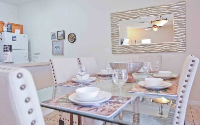 4563 Ada Lane 2596 4 Bedroom Townhouse by RedAwning