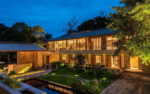 Yaojia Waterfall Village Resort