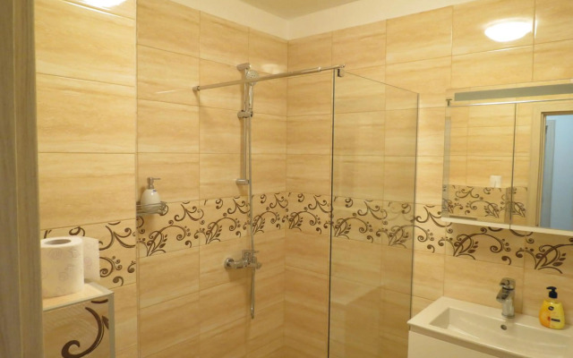 Апартхотел Б501.