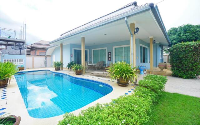 Blue Sky Pool Villa