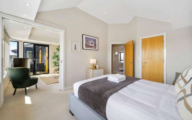 Host Apartments Marina View Penthouse