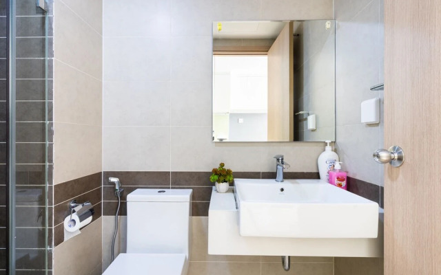 Annie  Apartment - Rivergate Resident