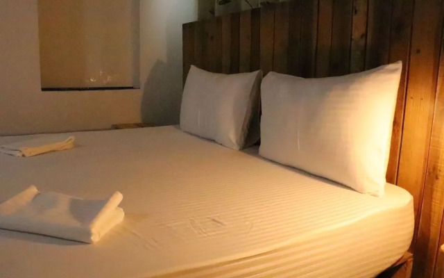 Miracle City Inn Hostel