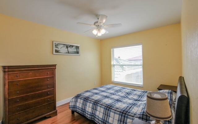 Seatuit Condominiums