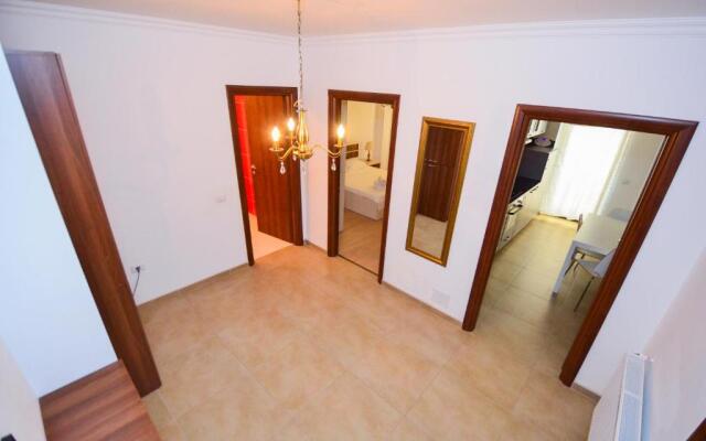 Miralex 1 - Solid House Residence Mamaia