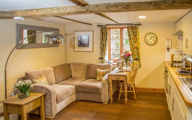 Weir Cottage