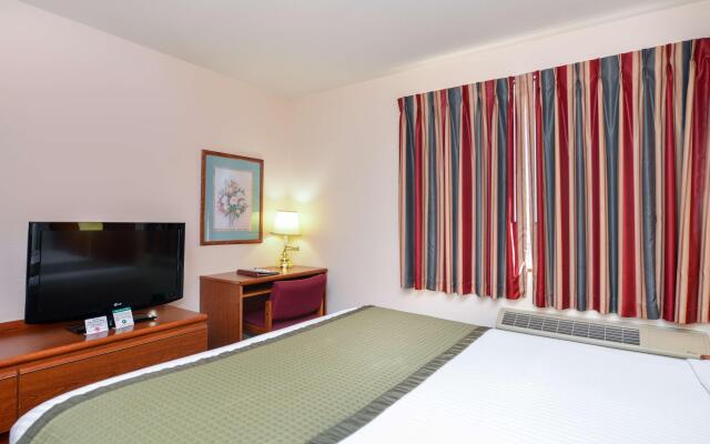 Travelodge Suites by Wyndham Newberg