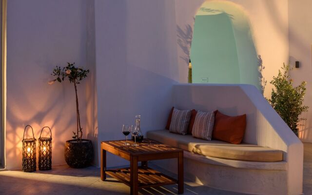 White Dream Suites