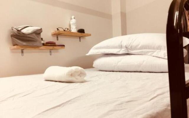 Lucky 5 Hostel