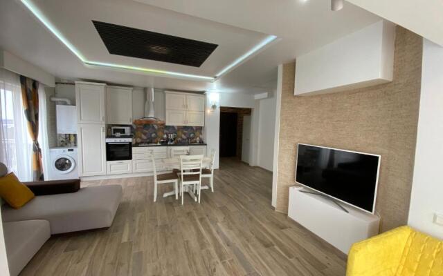 Sunny Deluxe Apartment Cosmopolis